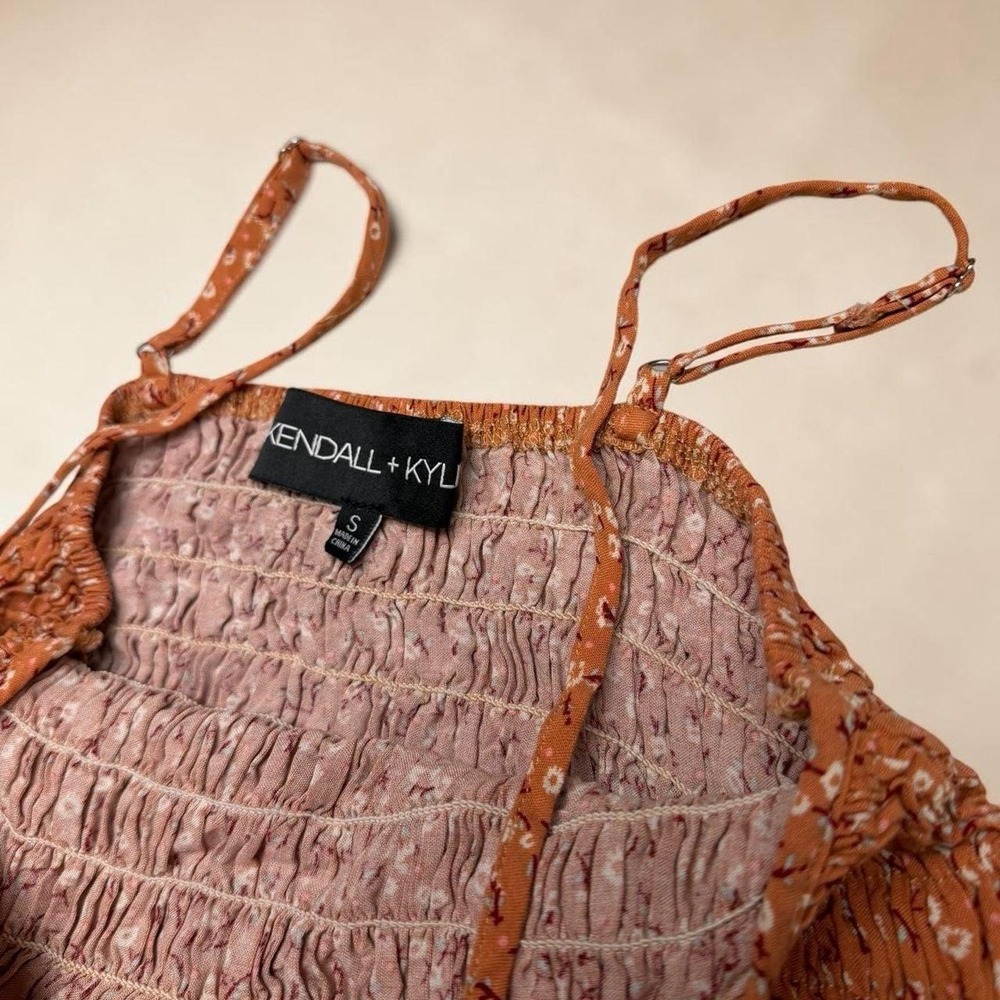 KENDALL + KYLIE Smocked Floral Print Rayon Camisole Peplum Top - Small - Picture 3 of 4